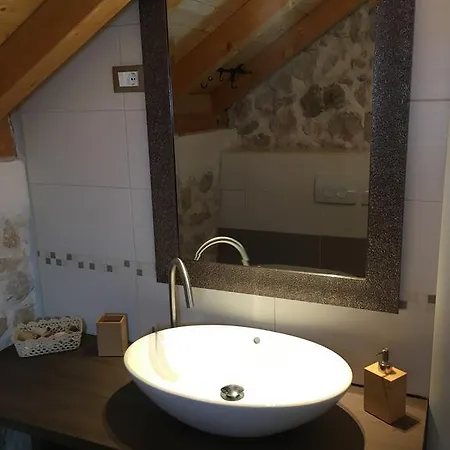 Semesterbostad Cvita *