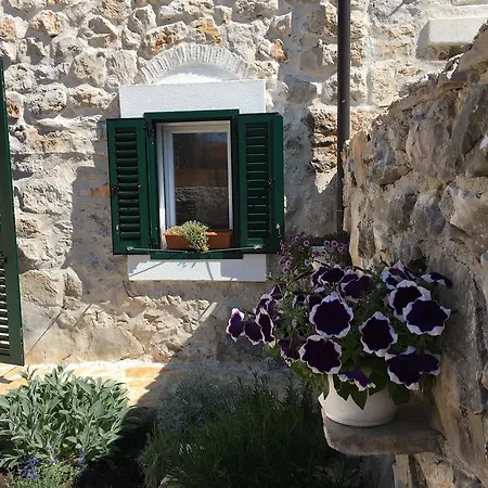 Сasa de vacaciones Cvita Lozovac